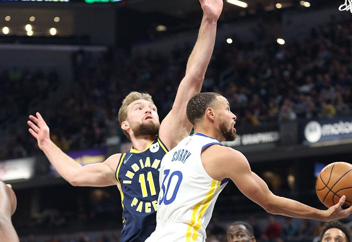  梅斯锋线哑火憾负克莱蒙德遭遇连败  